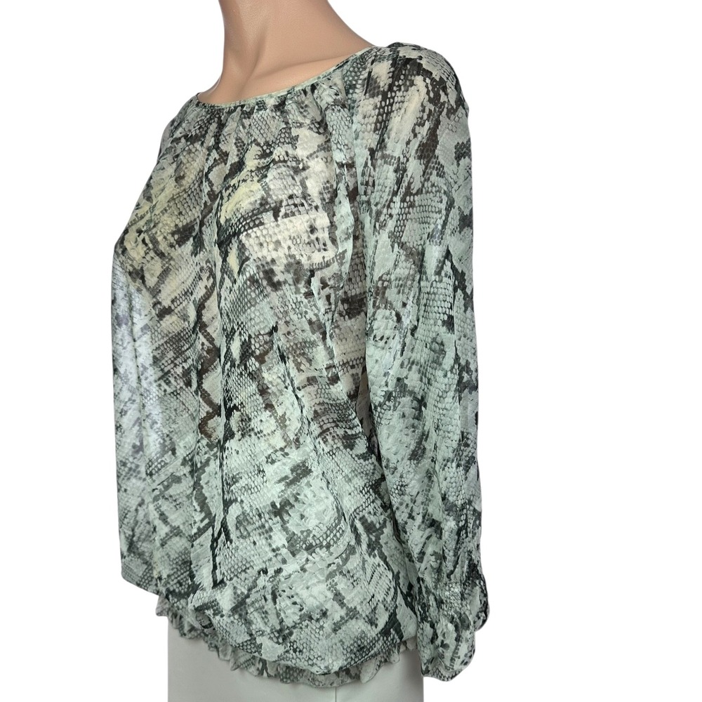 Chico's Size 2/ L Sheer Pullover Top Blouse Gray & White 3/4 Sleeve Polyester - Picture 7 of 8